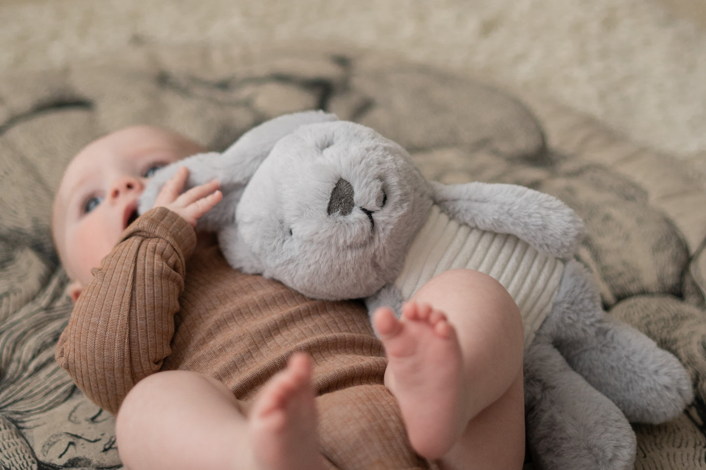 Milo (gris) - Doudou à rythme cardiaque rechargeable