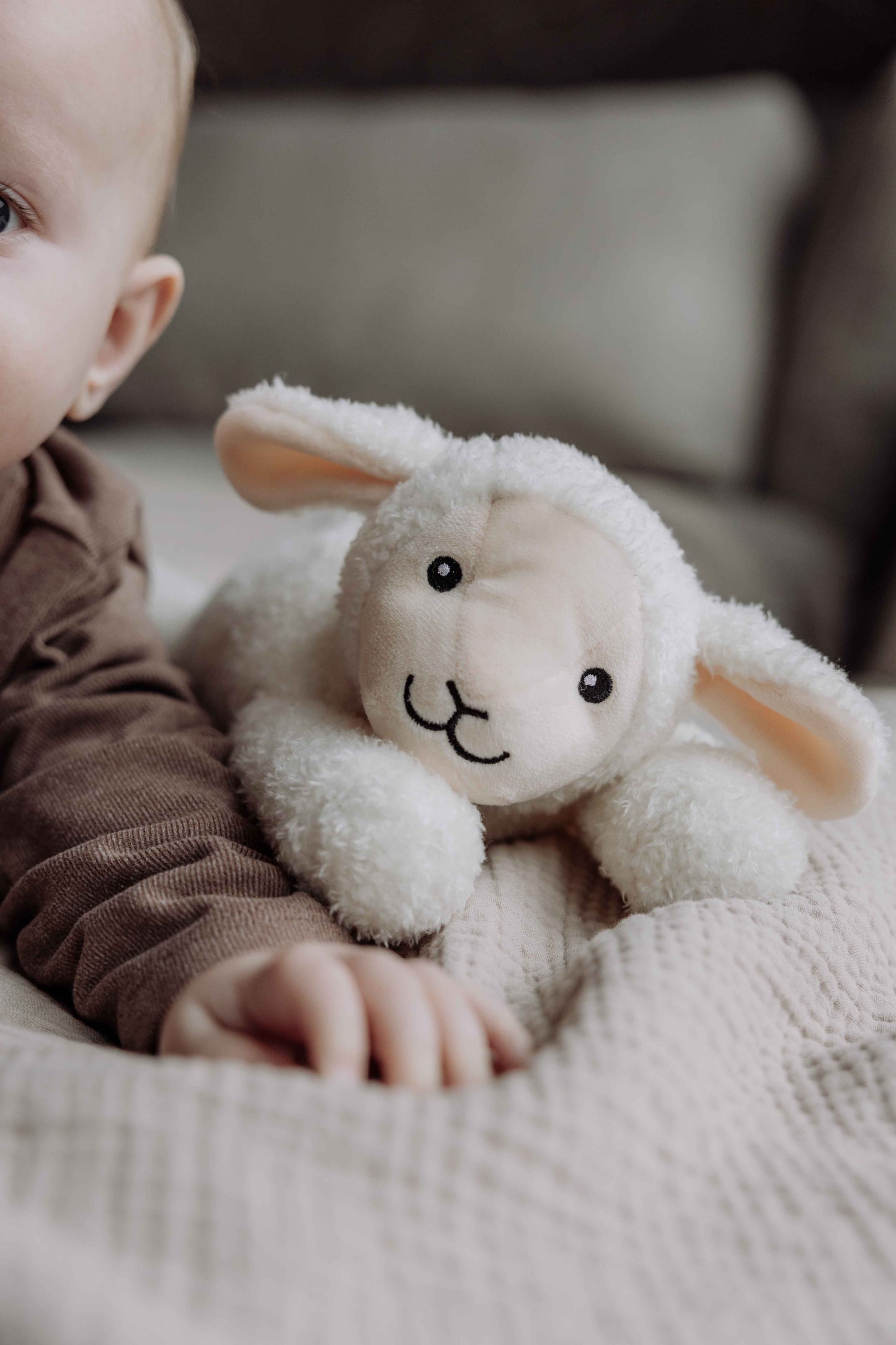 Rosie (beige) - Doudou à cœur battant rechargeable