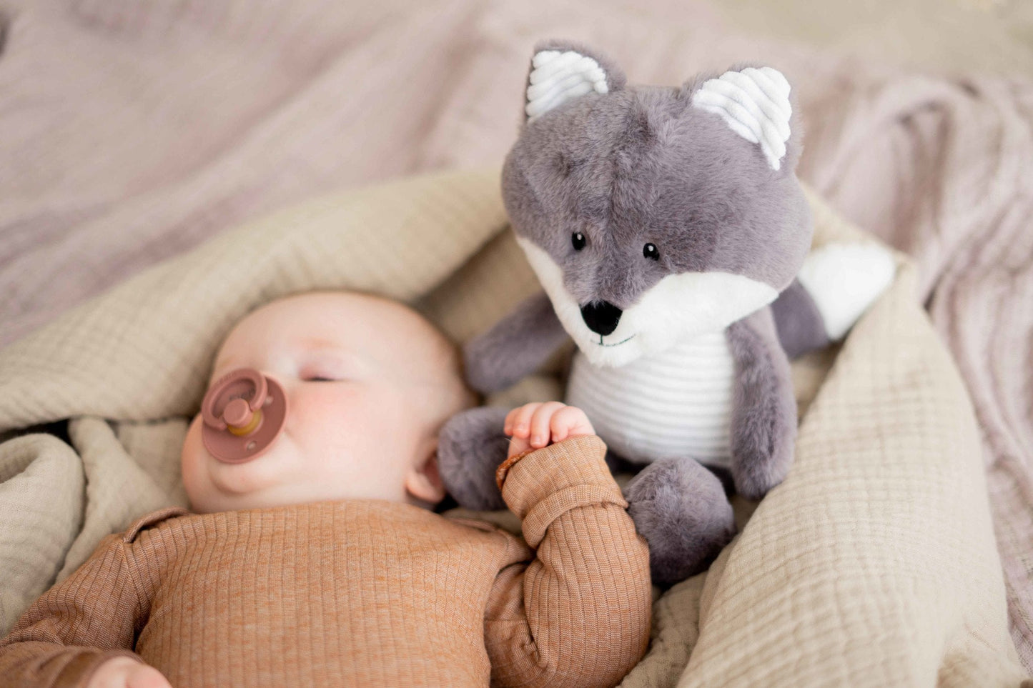 Robin (grey) - Heartbeat comforter